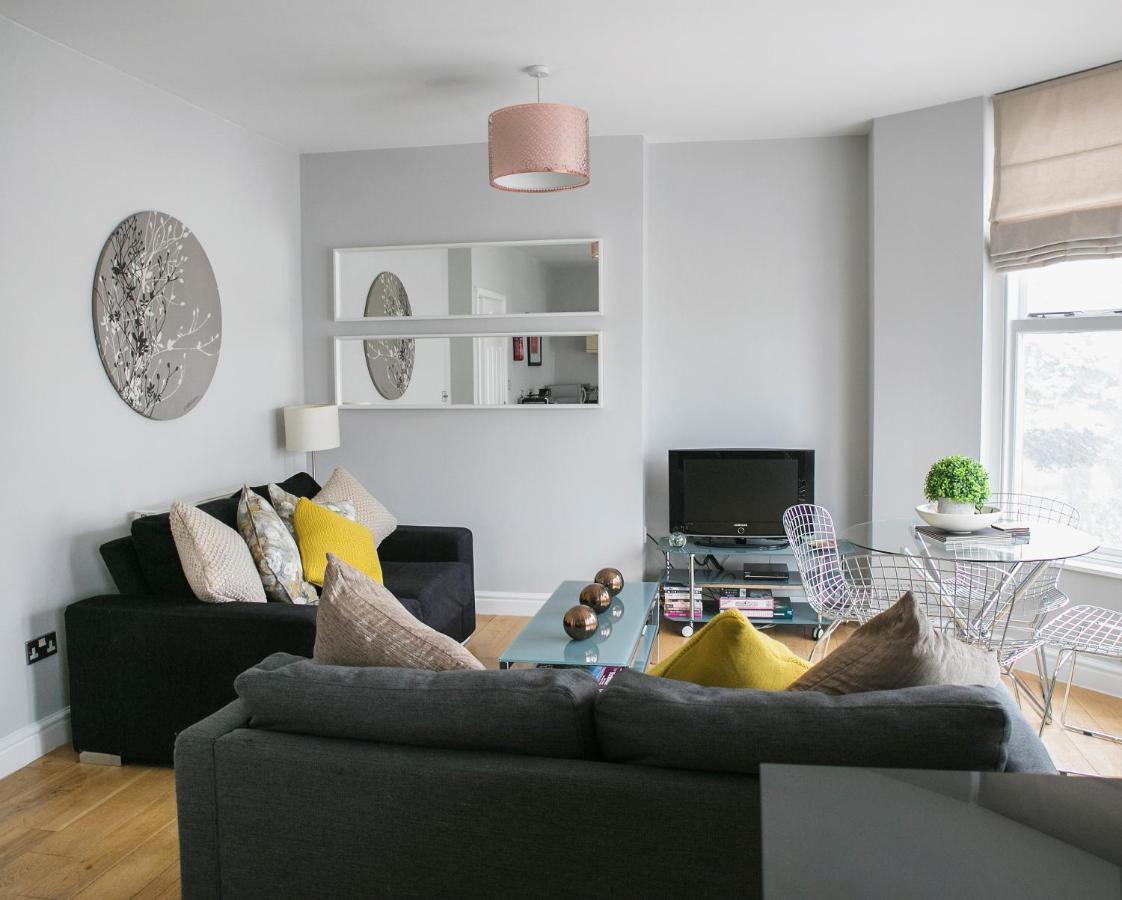 The Green House Classic 2 Bedroom Apartment ハロゲート エクステリア 写真